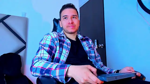 mike 257 online show from 7, 11, 2025