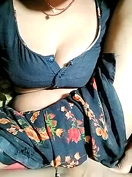 Hot cauple indian online show from 8, 3, 2026