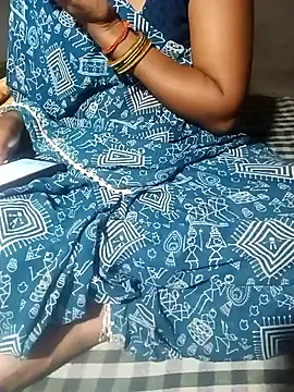 Hot cauple indian online show from 24, 4, 2026