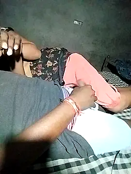 Hot cauple indian online show from 25, 4, 2026