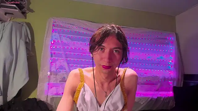 najimi uwu online show from 27, 11, 2025