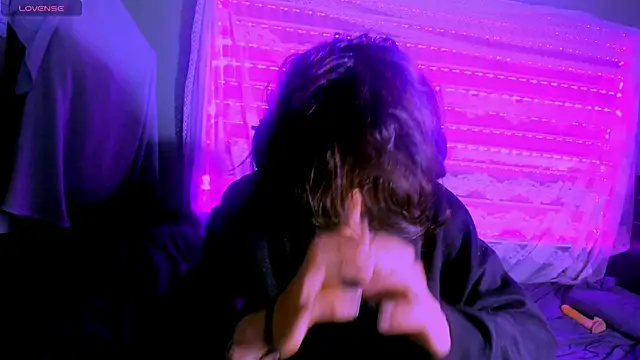 najimi uwu online show from 12, 11, 2025