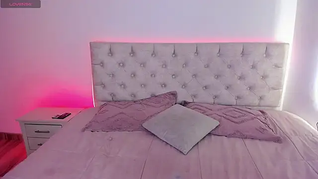 Katheryn rossexx online show from 9, 11, 2025