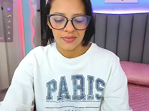 Aria Russo online show from 19, 12, 2025