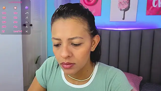 Aria Russo online show from 11, 1, 2026