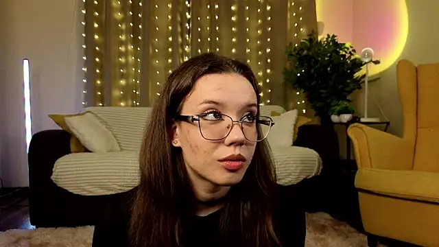 FabiolaCowing online show from 26, 11, 2025