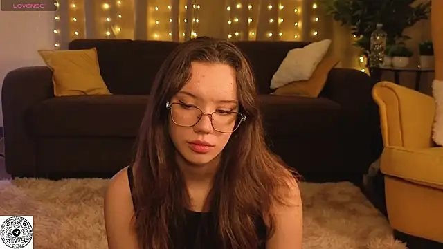 FabiolaCowing online show from 1, 11, 2025