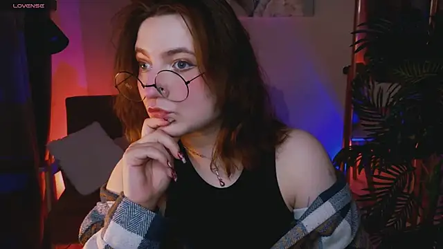 Snapshot of fairy_tara chatting on 17, 6, 2026 fairy tara online show from 17, 6, 2026