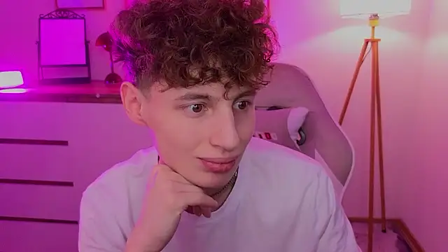 Snapshot of crisp1n chatting on 22, 2, 2026 crisp1n online show from 22, 2, 2026