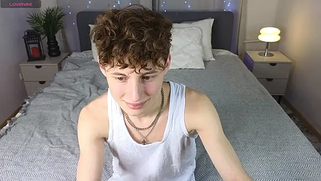 Snapshot of crisp1n chatting on 10, 2, 2026 crisp1n online show from 10, 2, 2026