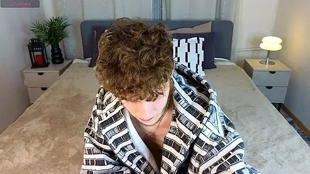 Snapshot of crisp1n chatting on 18, 2, 2026 crisp1n online show from 18, 2, 2026