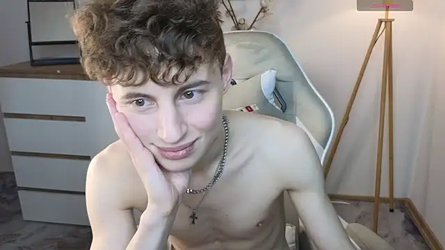 Snapshot of crisp1n chatting on 3, 2, 2026 crisp1n online show from 3, 2, 2026