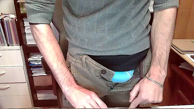 Snapshot of topg84 chatting on 11, 11, 2025 topg84 online show from 11, 11, 2025