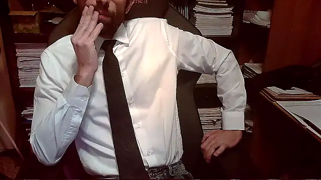 Snapshot of topg84 chatting on 29, 10, 2025 topg84 online show from 29, 10, 2025