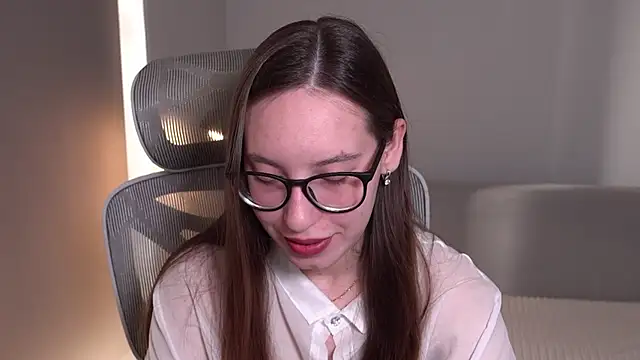 WhyEmmyCry online show from 13, 4, 2026