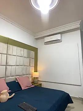 IsabellaDarrell ts online show from 11, 2, 2026