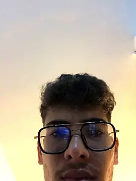 Snapshot of tian_doyt69 chatting on 6, 1, 2026 tian doyt69 online show from 6, 1, 2026