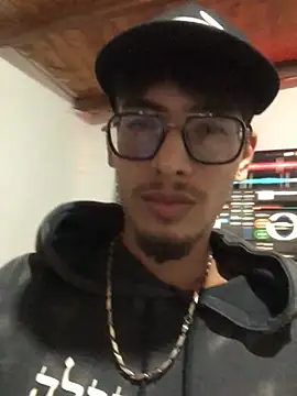 Snapshot of tian_doyt69 chatting on 10, 2, 2026 tian doyt69 online show from 10, 2, 2026