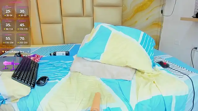 NahomiWalker  online show from 19, 12, 2025