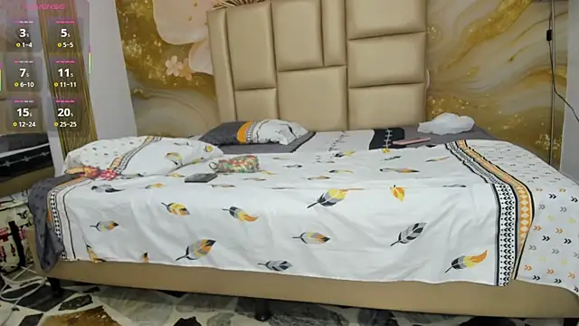 NahomiWalker  online show from 20, 12, 2025