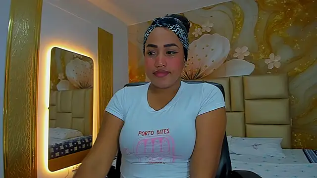 NahomiWalker  online show from 6, 1, 2026