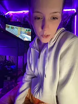 Thedeepwebcutie online show from 3, 6, 2026