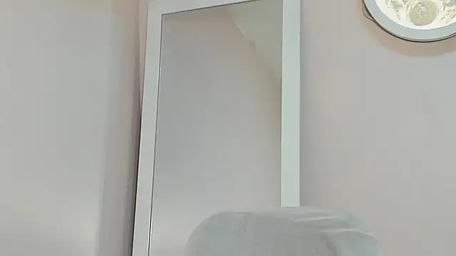 elissaWhite online show from 11, 4, 2026