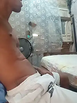 Snapshot of Estebanbigcock23 chatting on 18, 12, 2025 Estebanbigcock23 online show from 18, 12, 2025