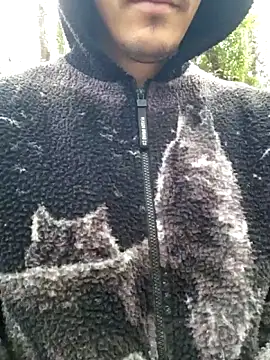 bbyxklaus online show from 8, 11, 2025