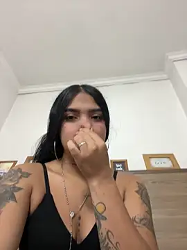 Demon foxes online show from 25, 11, 2025