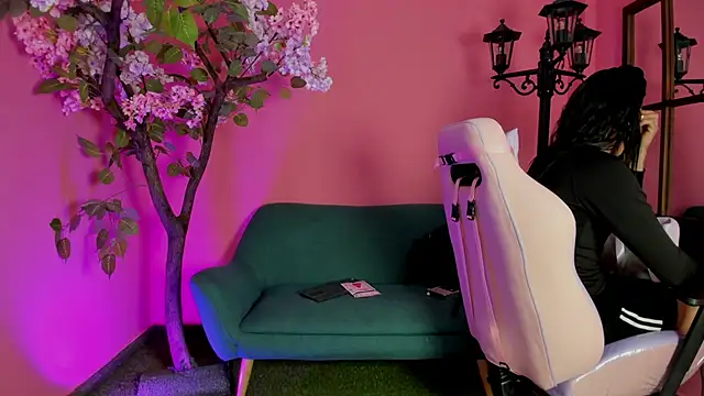 Snapshot of ArohomLester chatting on 21, 2, 2026 ArohomLester online show from 21, 2, 2026