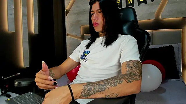 Snapshot of ArohomLester chatting on 12, 2, 2026 ArohomLester online show from 12, 2, 2026