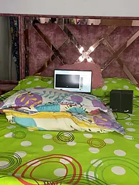 nadia  lulu online show from 14, 2, 2026