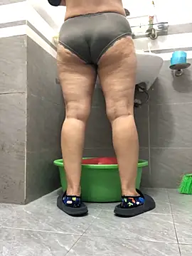 HinayLa online show from 8, 2, 2026