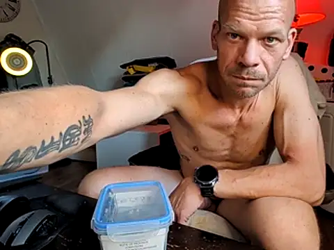 Snapshot of Kinky_Play1 chatting on 8, 7, 2026 Kinky Play1 online show from 8, 7, 2026