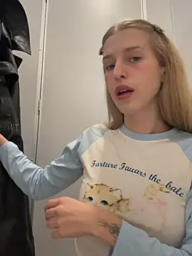 kira mia online show from 7, 5, 2026
