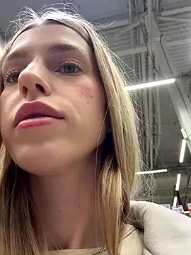 kira mia online show from 12, 1, 2026