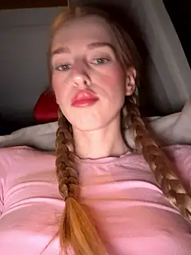 kira mia online show from 13, 1, 2026