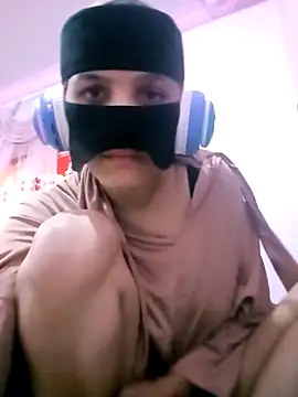 Snapshot of SandyAmr chatting on 9, 2, 2026 SandyAmr online show from 9, 2, 2026