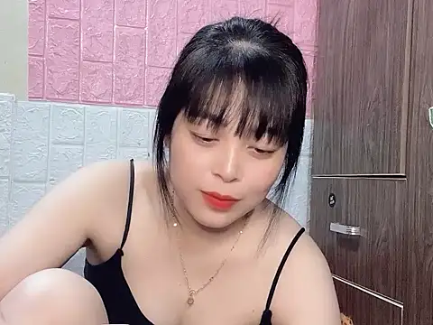 Butterfly kee online show from 3, 12, 2025