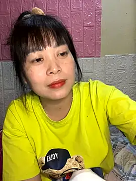 Butterfly kee online show from 3, 11, 2025