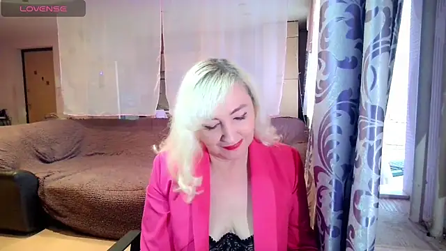 LadyKriss online show from 18, 11, 2025