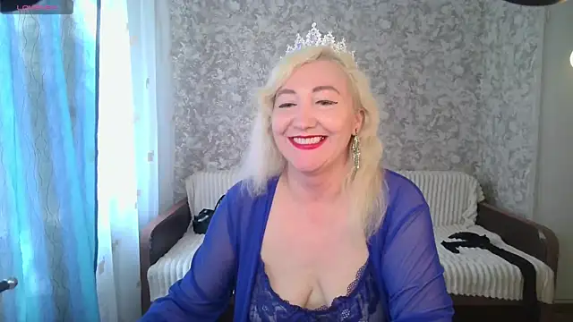 Snapshot of LadyKriss chatting on 21, 7, 2026 LadyKriss online show from 21, 7, 2026