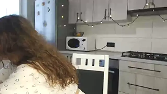 MilenaRossa online show from 28, 10, 2025