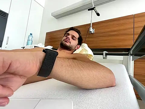 youngboyformommy24 online show from 4, 11, 2025