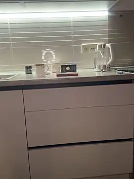 Love  Mom online show from 13, 11, 2025