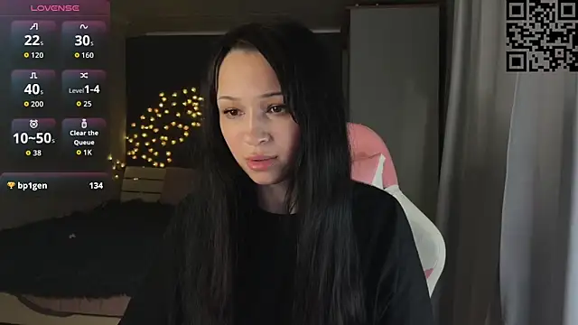 ella simons online show from 17, 4, 2026