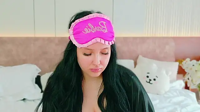 Felicia Herceg online show from 7, 2, 2026