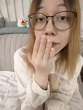 PeachyMaolin online show from 23, 4, 2026