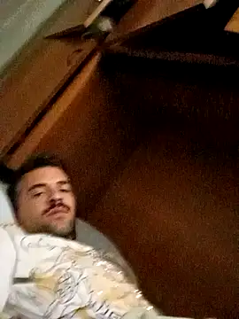 Camionista121998 online show from 13, 11, 2025